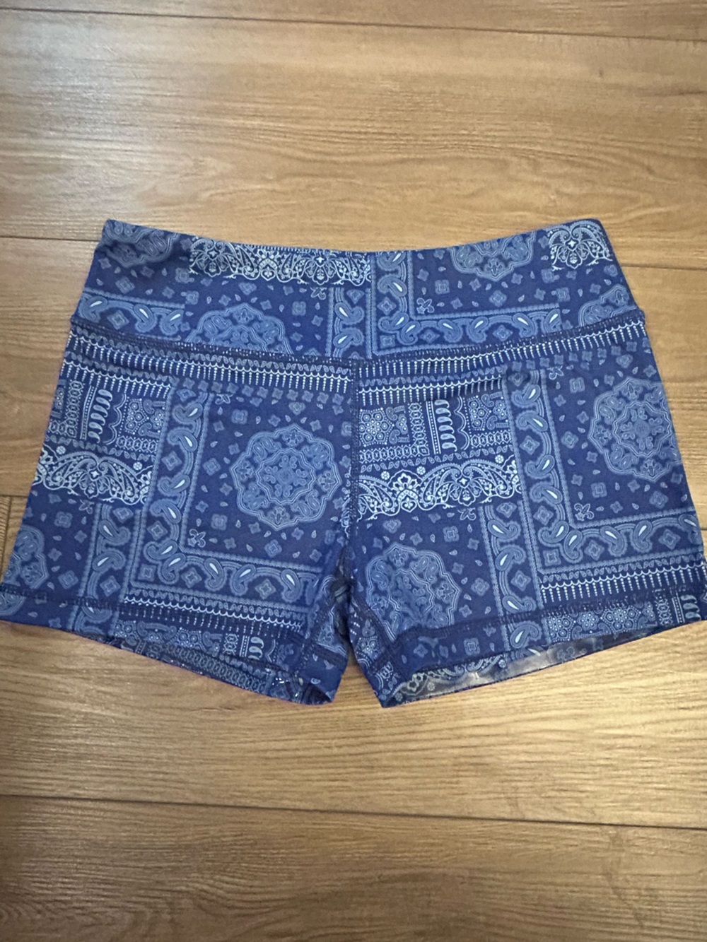 IAB MFG Blue Paisley Bandana Compression Shorts Size 8 Medium
